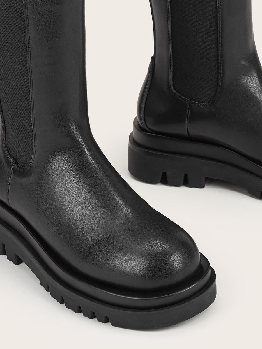 Mid-calf Chelsea Boots